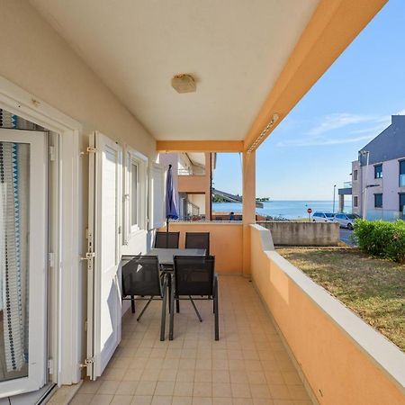 Lucrezia House With Apartments Ловречиця Екстер'єр фото